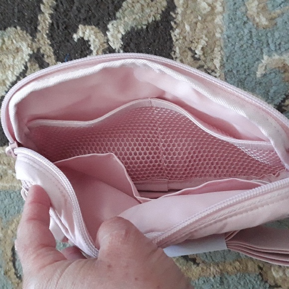 3x*Host Pick*Pink VS cute fanny pack - Picture 9 of 16